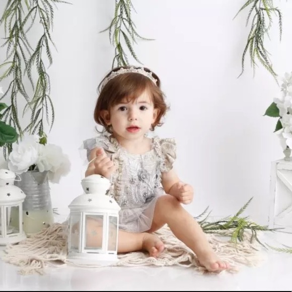 💕Beautiful Special Occasion Baby Girl Romper - Picture 9 of 13